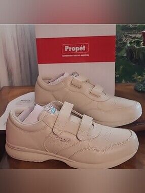 New in box! LifeWalker Propet Orthopedic athletic Mens 15 X extra wide shoes